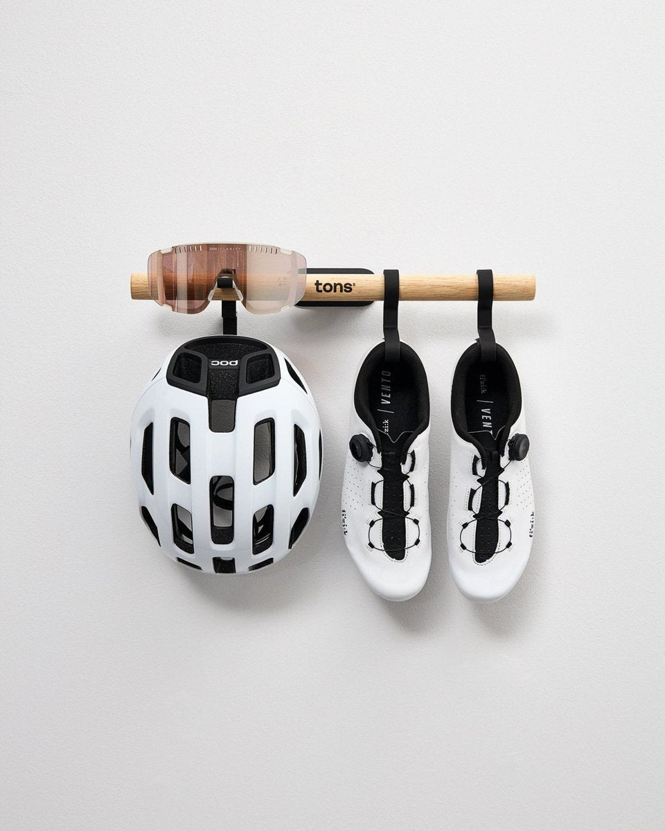 Tons Short Bar D . 1x Pair of Shoes + Glasses + Helmet Natural Oak