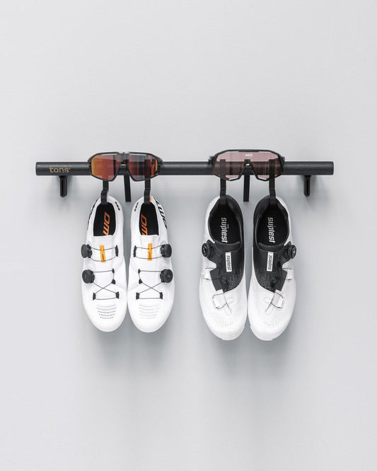 Tons Bar E . 2x Glasses + 2x Shoes Matt Black