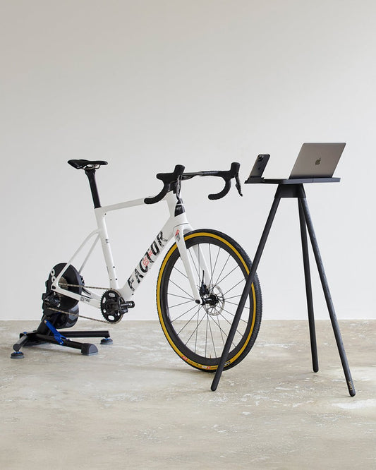 Tons Laptop Race Table Matt Black