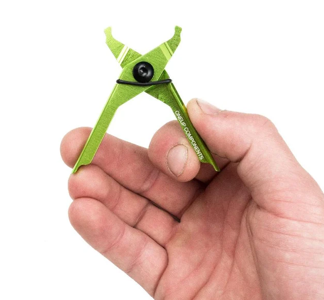 OneUp EDC Plug Plier Kit
